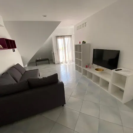 Il Riflesso Del Mare - Belvedere Su Gaeta Con Parcheggio Privato Apartment